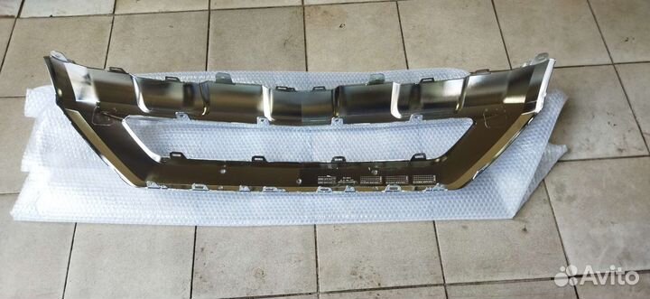 Mersedes GLK x204 хром. накладка переднего бампера