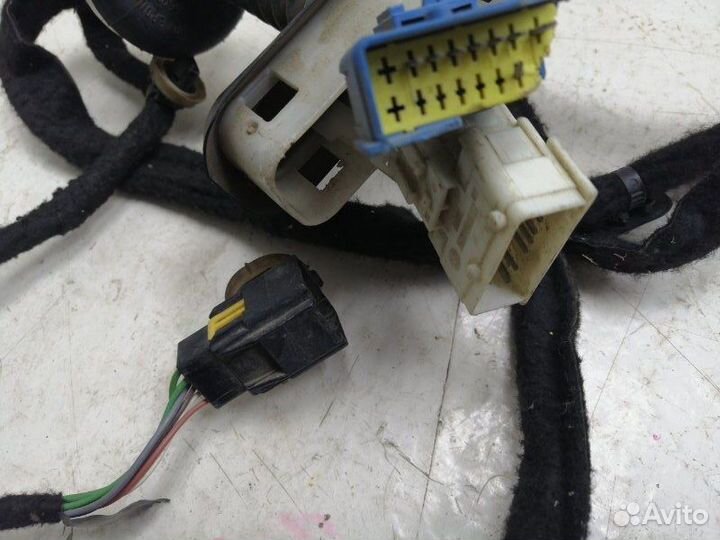 Проводка двери передняя левая Peugeot 308