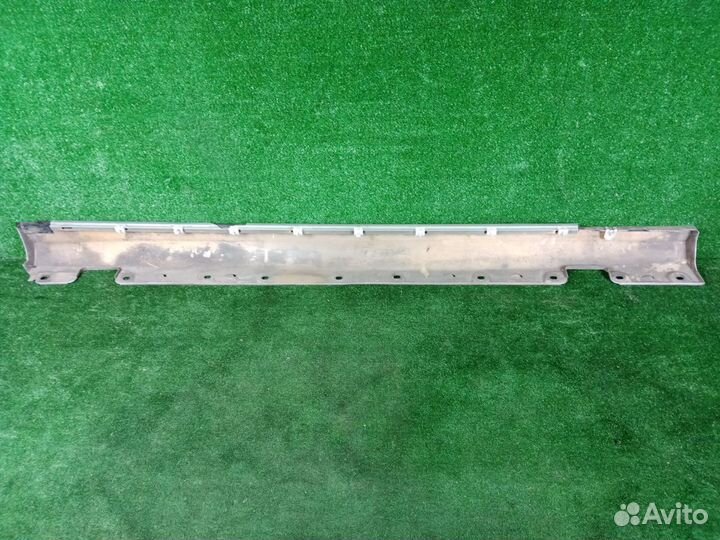 Накладка на порог наружная левая Mercedes-Benz