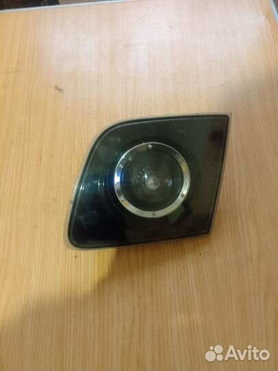 Стоп сигнал, фонарь в багажник Мазда 3 BK седан