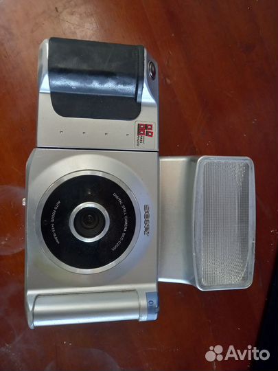 Продам фотоаппарат Sony