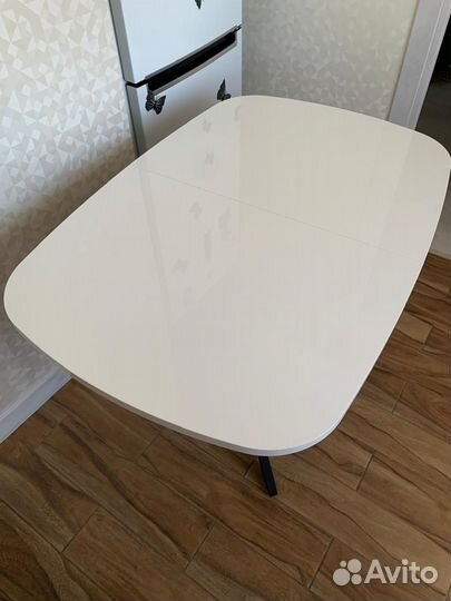 Кухонный стол