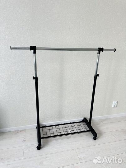 Вешалка напольная