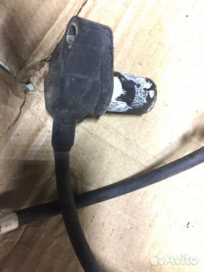 Датчик ABS передний 8E0927803A Audi A4 8E B6 B7