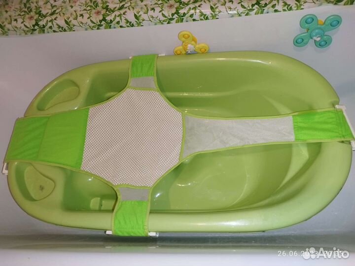 Ванночка для купания с горкой