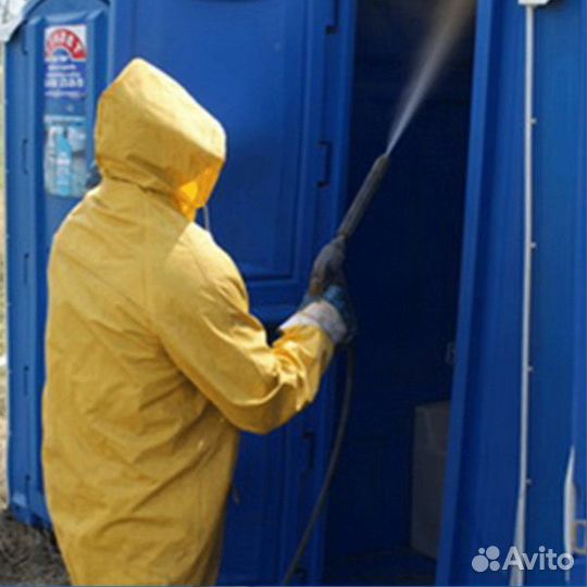 Новые туалетные кабины из крепкого и стойкого плас