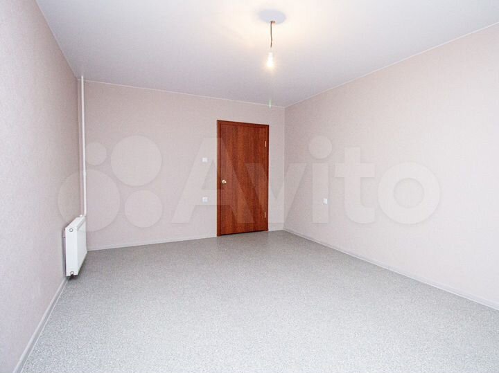 2-к. квартира, 58 м², 1/10 эт.