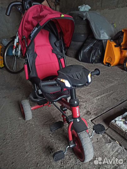 Детский велосипед с ручкой