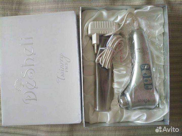 Массажер лица Desheli