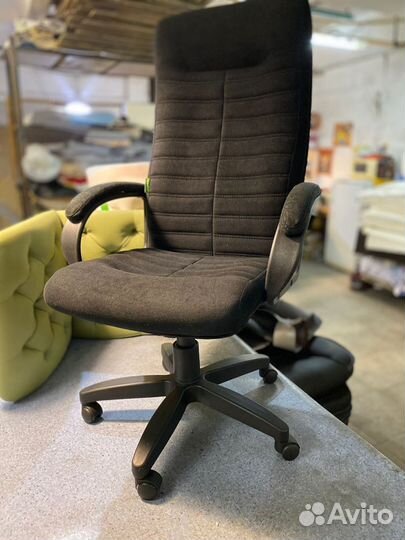Компьютерное кресло