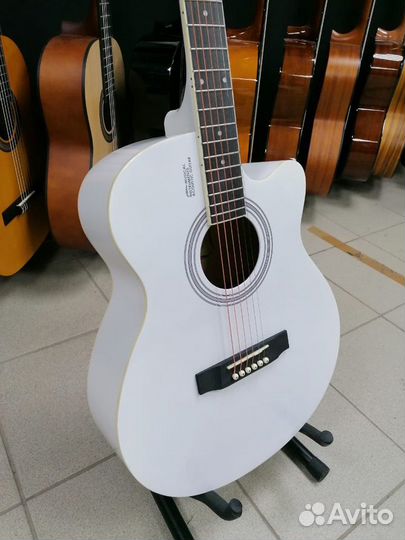 Новая Гитара Белая глянцевая