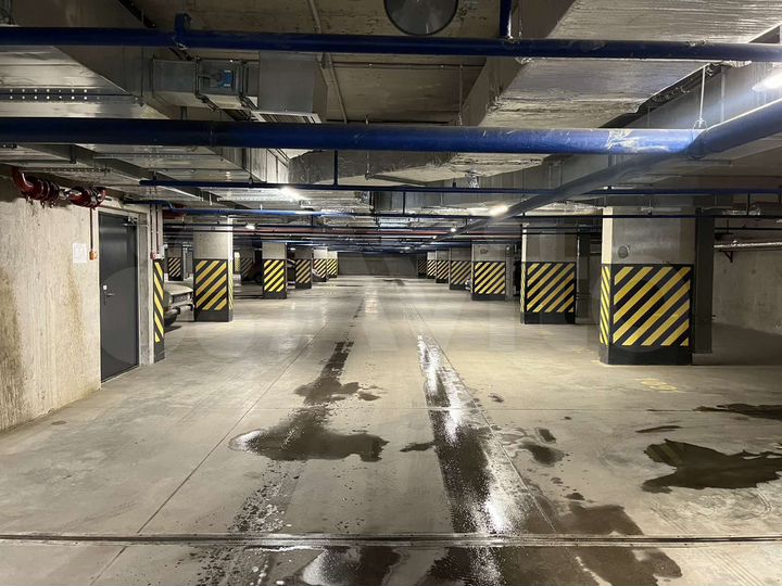 Машиноместо, 13 м²