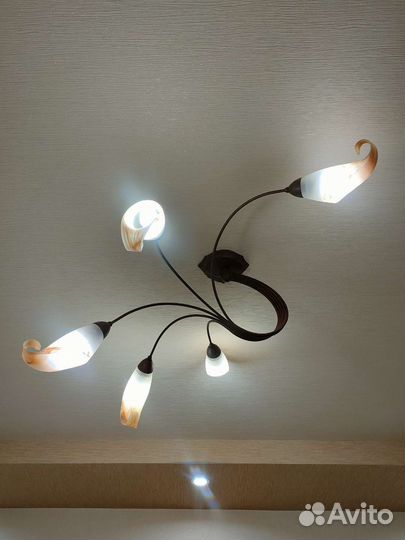 Люстра потолочная бу