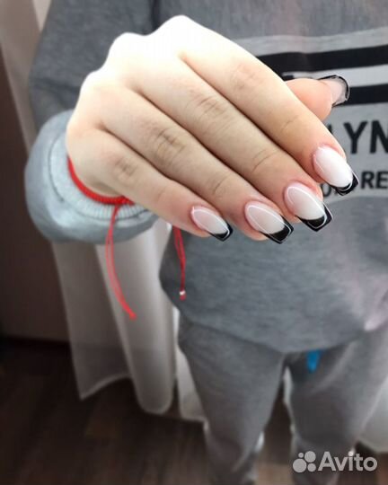 Наращивание ногтей и покрытие гель-лаком
