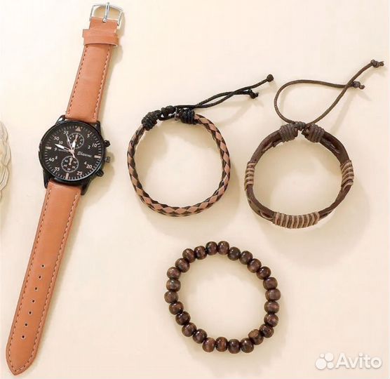 Подарочный набор. Часы с браслетами