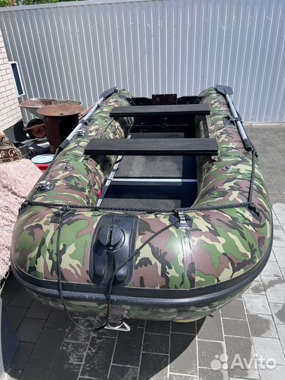 Надувная лодка