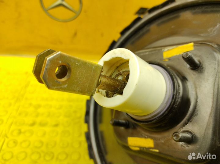 Вакуумный усилитель тормозов Mercedes-Benz W140