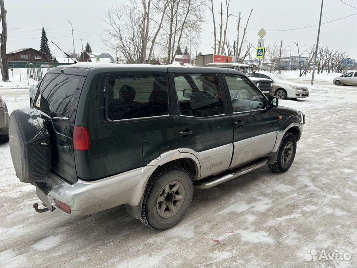 Nissan Terrano II 2.4 МТ, 1999, 208 000 км