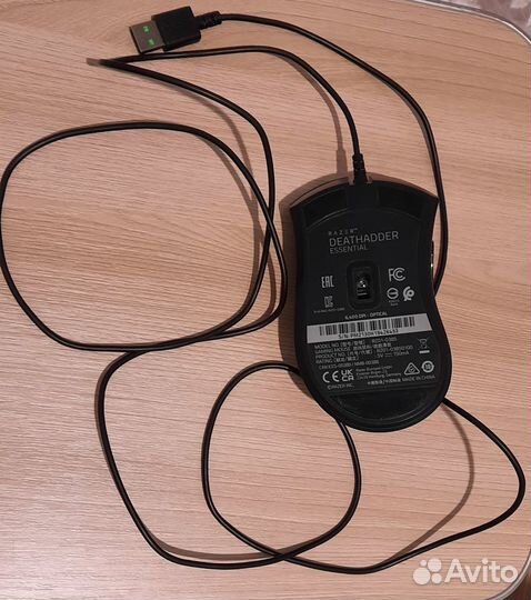 Продам проводную мышь