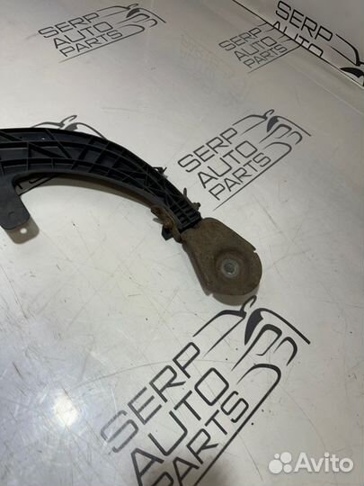 Усилитель бампера передний Opel Insignia G09