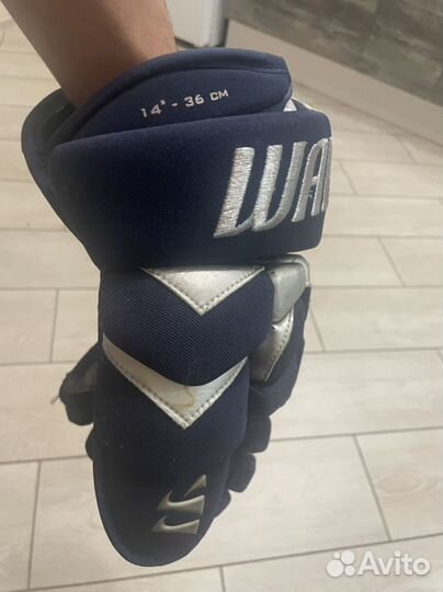 Хоккейные перчатки warrior
