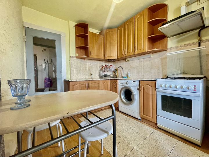 2-к. квартира, 45 м², 9/9 эт.