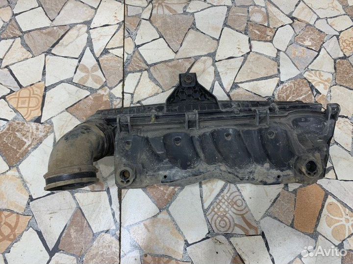 Корпус воздушного фильтра Citroen C4 хэтчбэк EP6