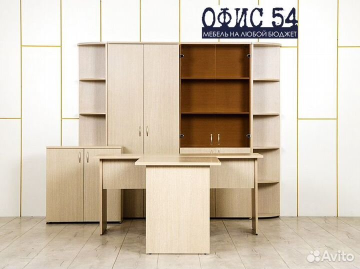 Офисная мебель. Письменный стол. Тумба. Шкаф