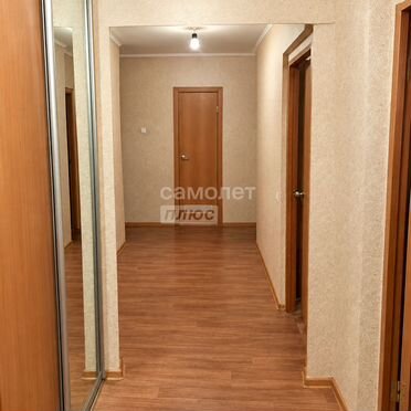 3-к. квартира, 67 м², 4/10 эт.