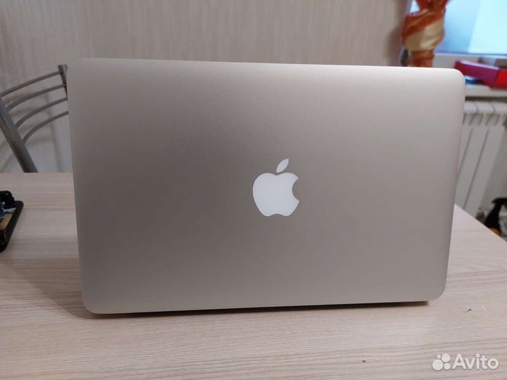 Apple MacBook Air 13 2010