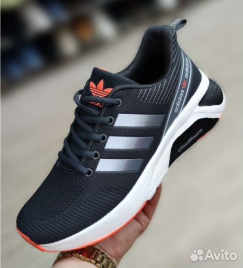 Кроссовки Adidas