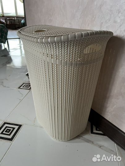 Корзина IKEA для белья из ротанга