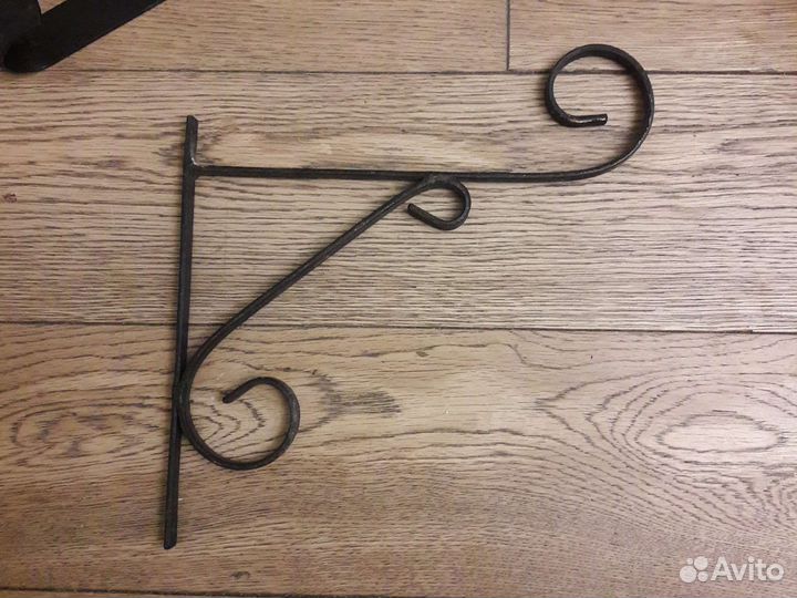 Уголки держатели