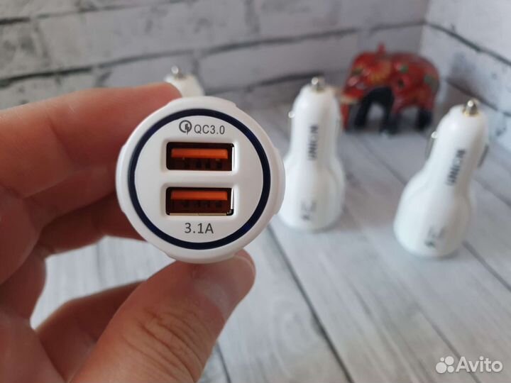 Быстрая зарядка в прикуриватель авто 20W QC 3.0