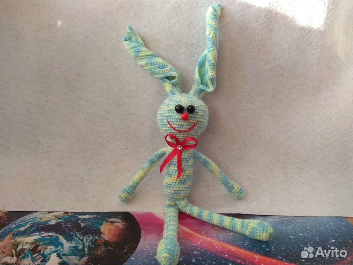 Вязаный крючком Длиноухий Заяц