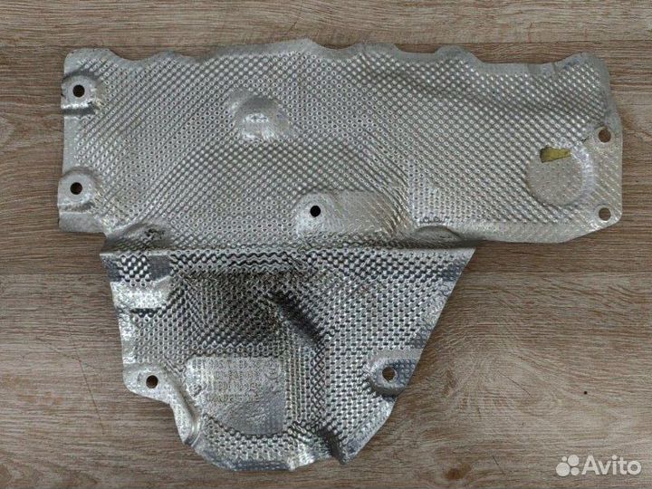 Тепловой экран правый Bmw 3 F30 N20B20 2012