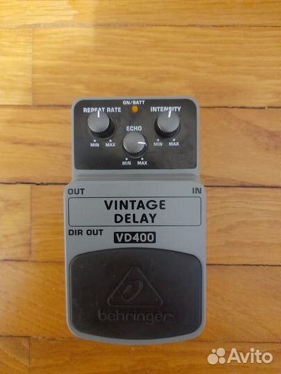 Гитарный эффект behringer VD 400 vintage delay