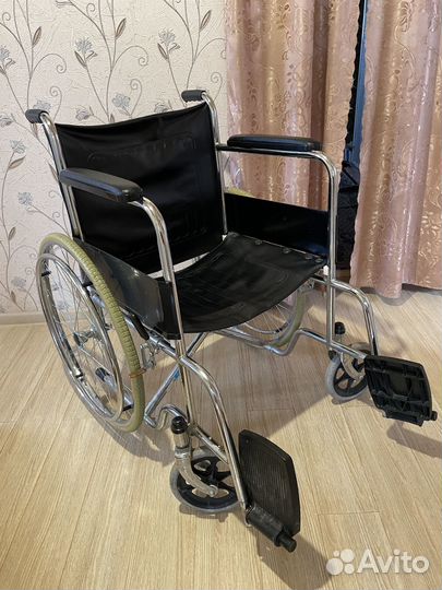 Инвалидная коляска
