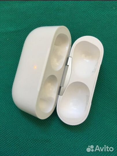 Кейс для AirPods Pro, оригинал