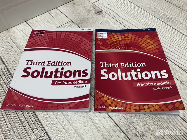 Учебники third edition solutions. Учебники solutions уровни. Солутион учебник пре-индермейт.