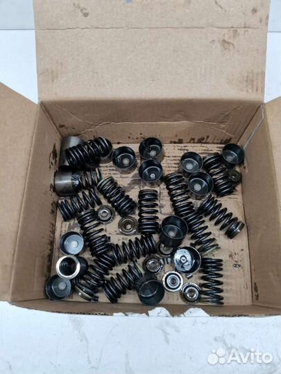 Клапан впускной выпускной Suzuki GSX-R 600