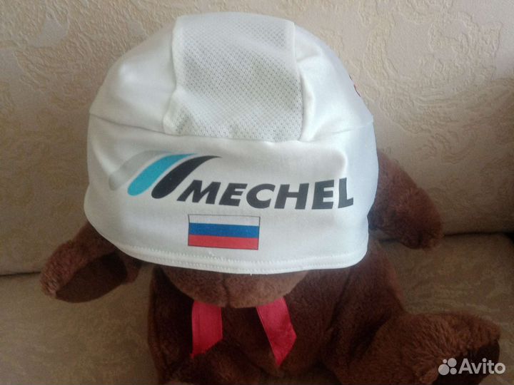 Спортивная шапка б/у