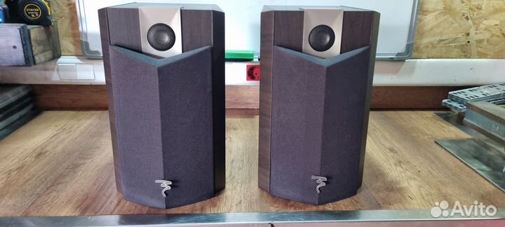 Французские Focal Chorus 705V