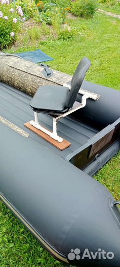 Сиденья для лодки поворотное