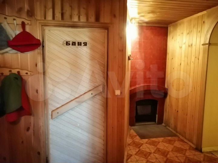 Коттедж 550 м² на участке 14 сот.