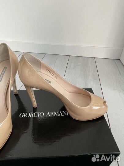 Туфли женские Giorgio Armani