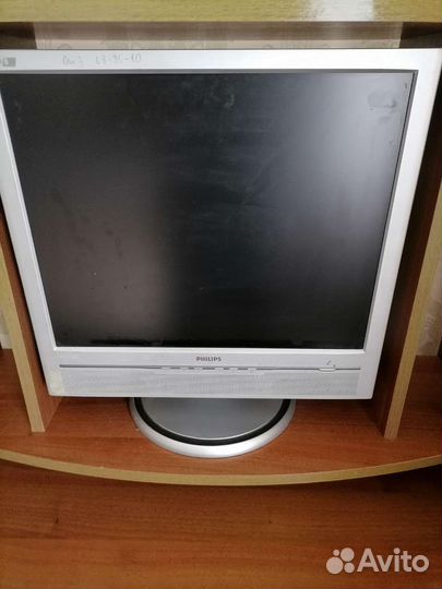 Компьютерный стол