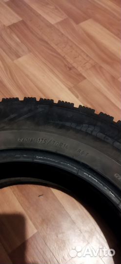 Nokian Tyres Hakka Black 6.50/65 R14 47H