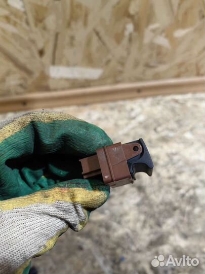 Кнопка открытия багажника Ауди А6 С6 4F0959831