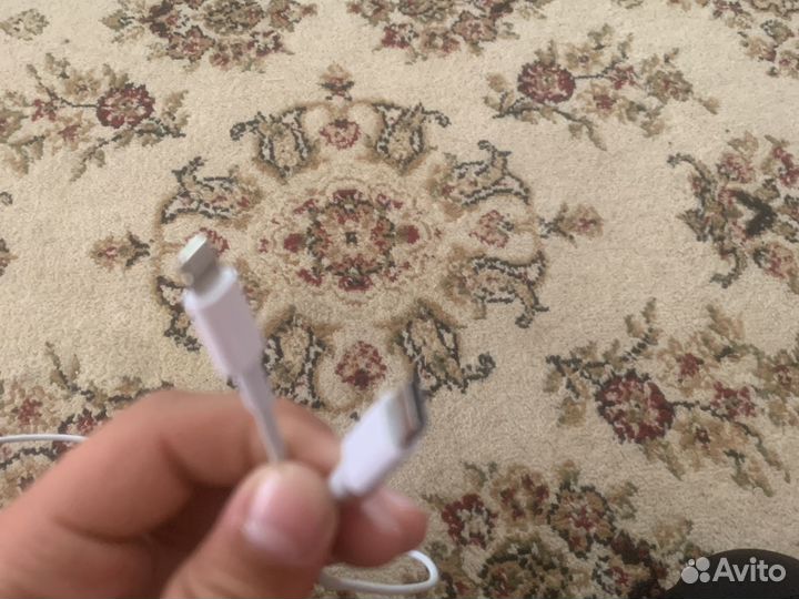 Оригинальный кабель iPhone